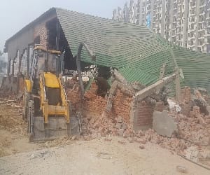 Rajnagar Extension demolished illegal banquet hall.