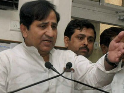comment of randeep surjewala and shakeel ahmad on jat reservation issue