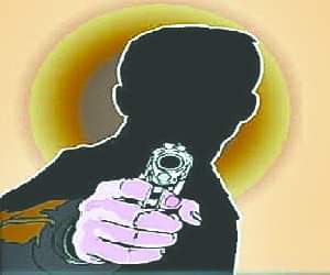 LG distributor hijacked car driver robbed.