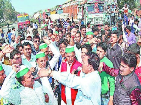 Jat blockade stopped the vehicle speeds