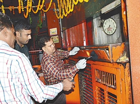 Thieves in panki temple