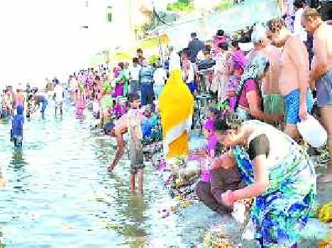 Magi put faith dip in the Ganga on the full moon