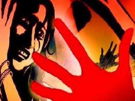 girls kidnaped when he go out from hostel