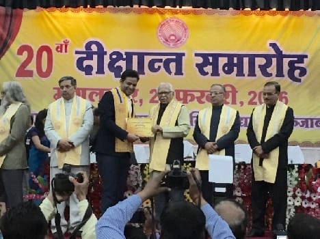 gold medal for two doctors