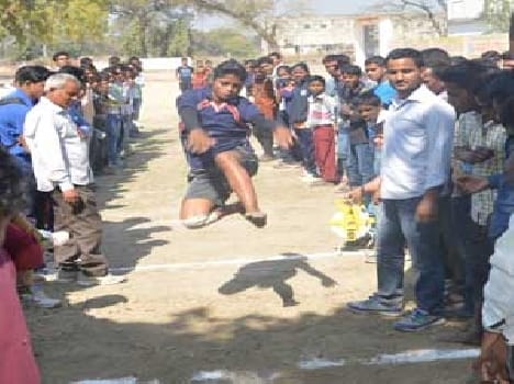 Pradeep, sunaina best player