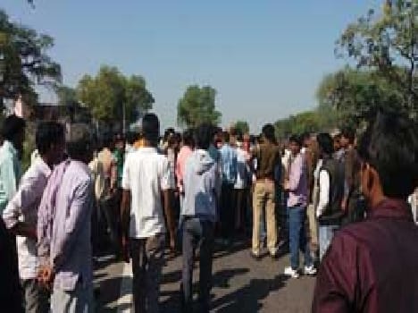 Two killed in road accidents , three injured