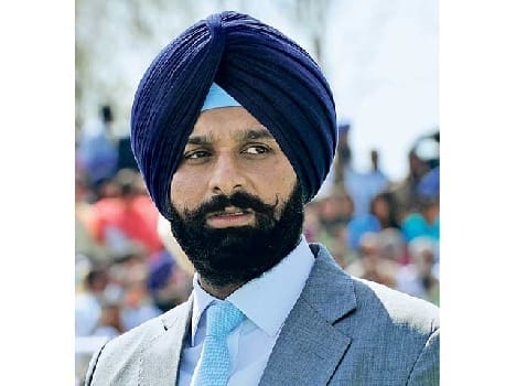 people, not, favour, aap, majithia