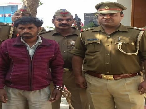 Acid attacker fled 15 years arrested