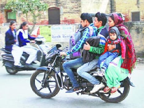 without helmets travel is becoming murderous