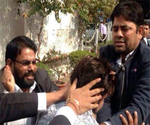 SC issues notice to 3 lawyers who assaulted Kanhaiya