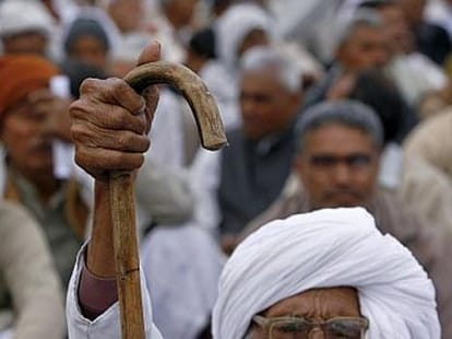 weird decision of khap panchayat