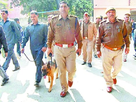 Checking operations conducted in court