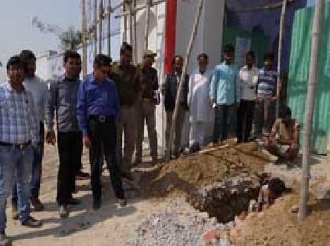 The young man 's body pulled from the grave