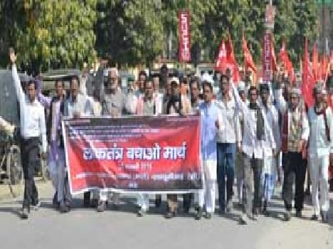 Procession to the release of student leader