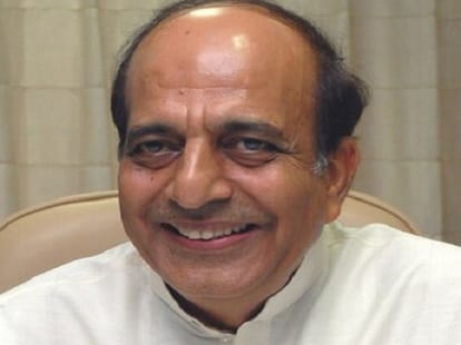 Prabhu's rail budget and reactions of former rail ministers
