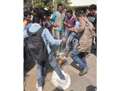 ruckus in lu over jnu issue.