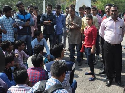 ruckus in lu over jnu issue.