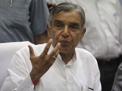 Prabhu's rail budget and reactions of former rail ministers