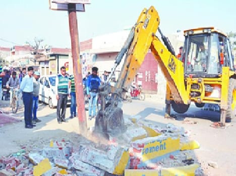 Police encroachment removed from the market