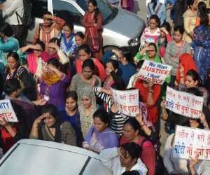 strike of nursing staff at PGI, Patients upset