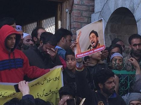 protest in kashmir