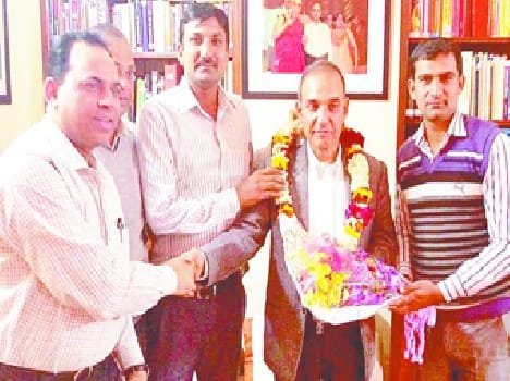 Gift of railway people cheers