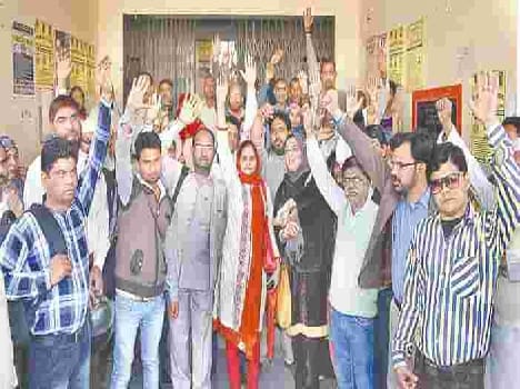 Counselling candidates cut into Urdu commotion