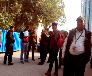 The hospital resembled chaos on bomb threat.