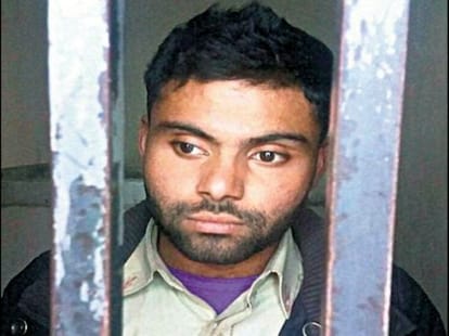 Virat Kohli Pakistani fan ggot bail