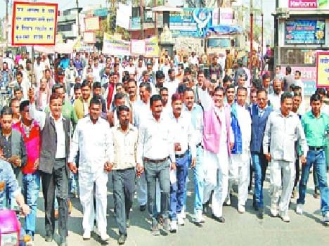 Silent procession to protest violence