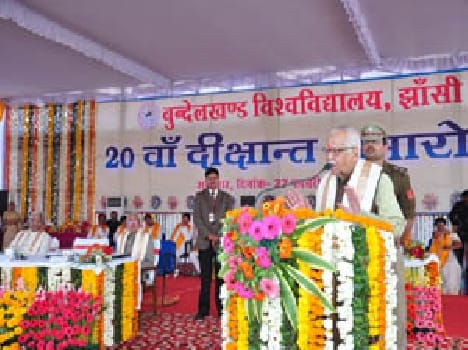 The country is reflected in the traditional costumes love- governor