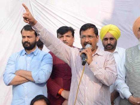 delhi cm arvind kejriwal criticized drug rackets in punjab