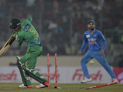 pak fans not happy after dhaka match