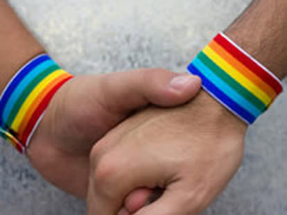 online dating sites may increase hiv says research