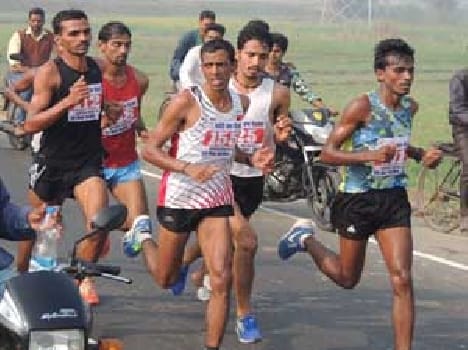 Jagdish Chandra won the half marathon in Varanasi
