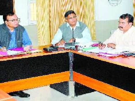 157 rickshaw drivers will give Battery rickshaw