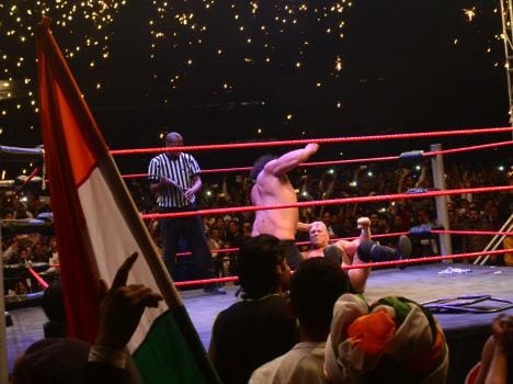 LIVE: the great khali returns final start
