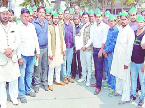 Farmers, workers get free treatment
