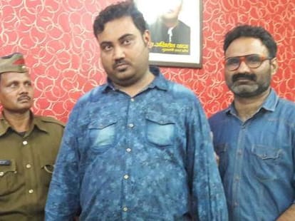 man blackmail girls by making fraud matrimonial profile