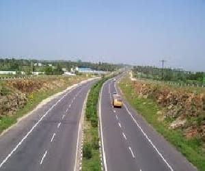 nh-24 will two day closed for heavy vechile.
