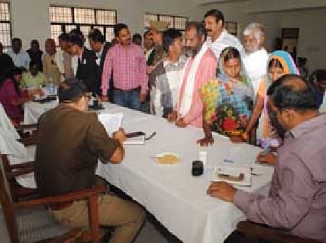 FIR to be filled against boochi's lekhpal