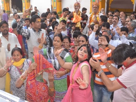 holi in brij