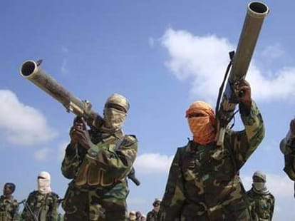 how a  terrorist organization manage their economy 
