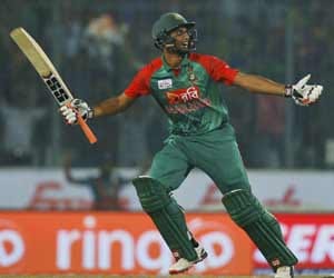 Bangladesh Beat Pakistan by Five Wicket