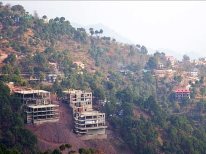 illegal construction in kasauli solan himachal pradesh 