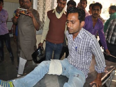 shoot to take delivery of laptop