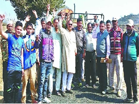 Villagers stopped work Hotmics