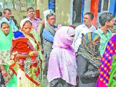 1470 voters voted