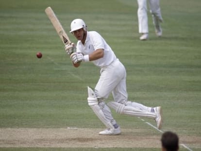 Martin Crowe Only Batsman who out At 299 in Test