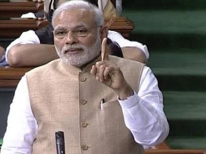 Govt presents Money Bill to make Aadhar mendatary 